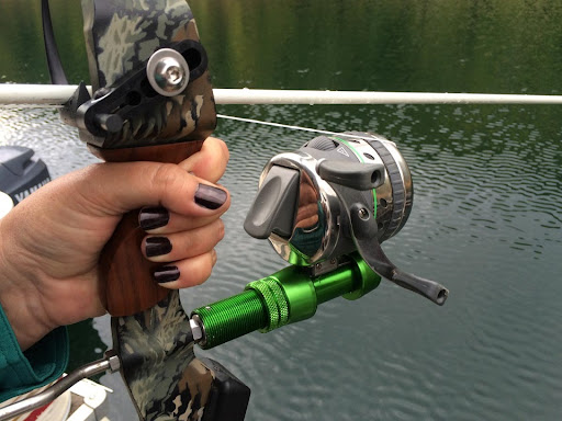 bowfishing reels